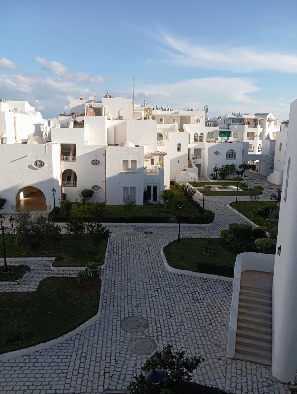 Nesrine Hamammet * Hammamet